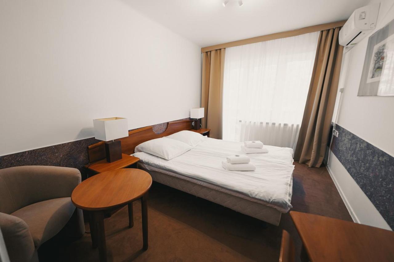 Elita Hotel & Restauracja Iwonicz-Zdrój Εξωτερικό φωτογραφία