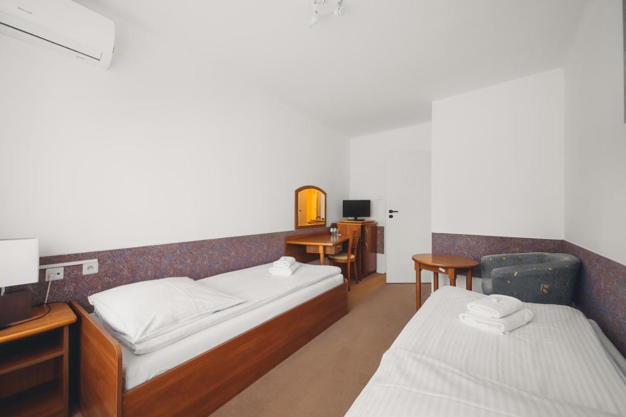Elita Hotel & Restauracja Iwonicz-Zdrój Εξωτερικό φωτογραφία